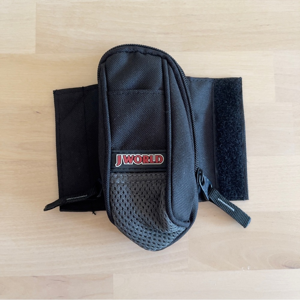NEW JWORLD Backpack Strap Cell Phone Pocket Black Y2K antique